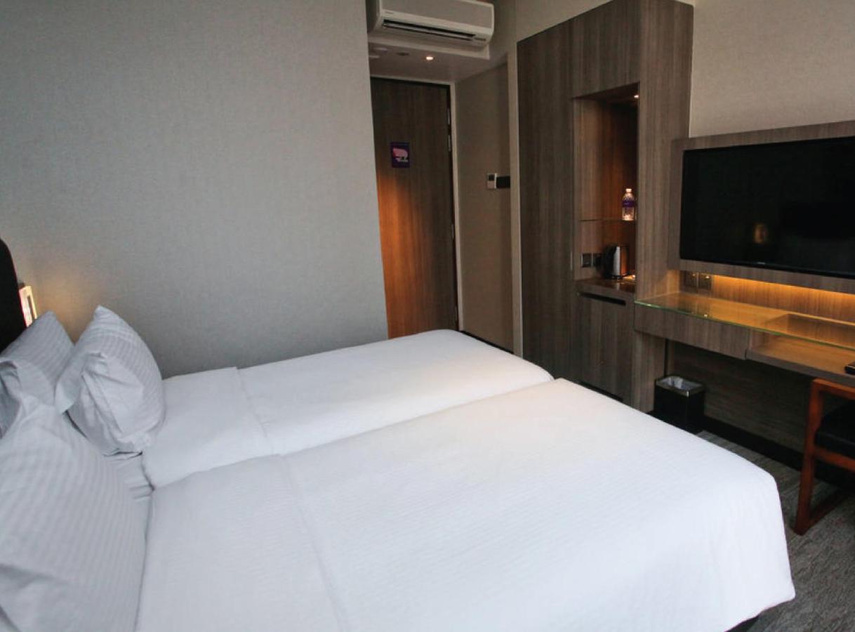 Amrise Hotel Kitchener Сингапур Экстерьер фото