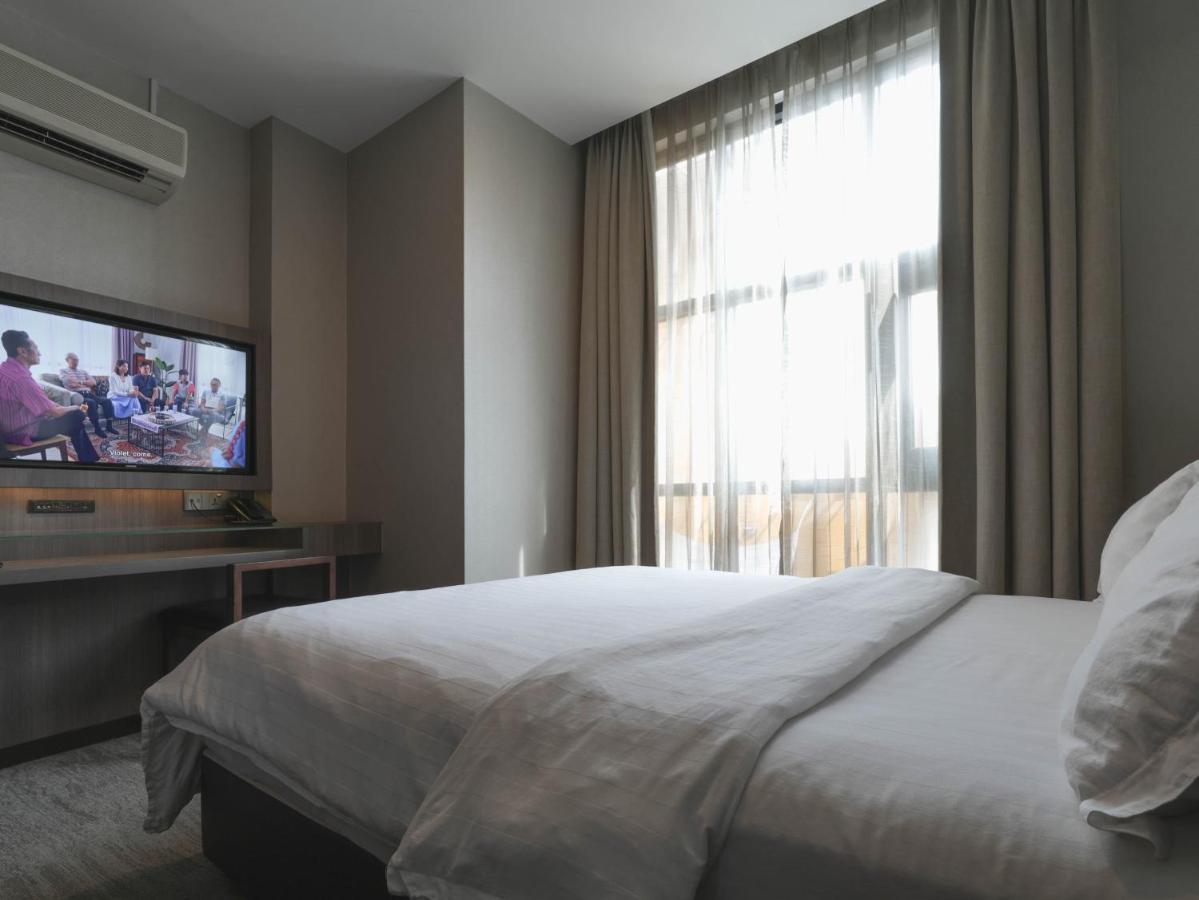 Amrise Hotel Kitchener Сингапур Экстерьер фото