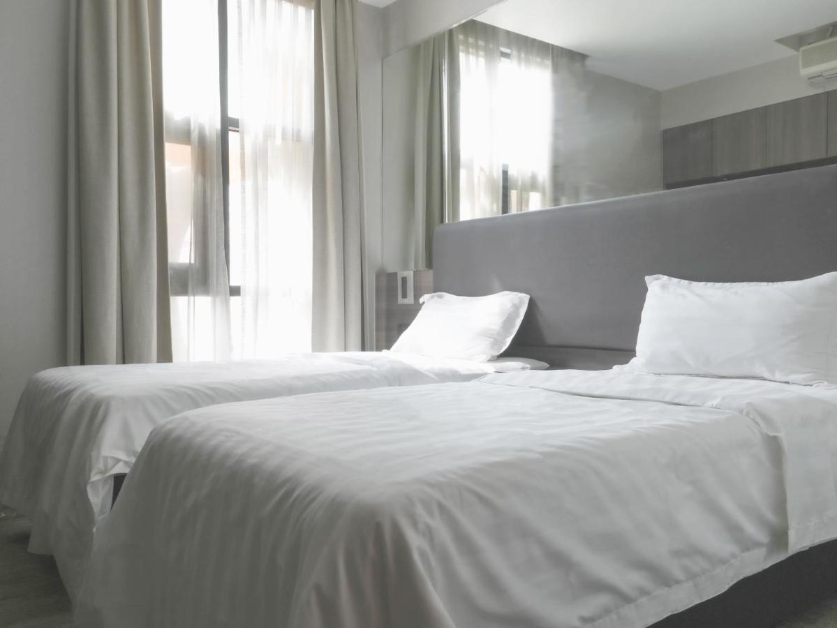Amrise Hotel Kitchener Сингапур Экстерьер фото